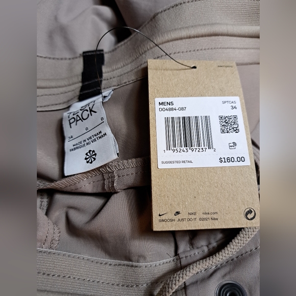 Nike Sportswear Tech Pack Reflective Unlined Cargo Pants - Picture 9 of 10